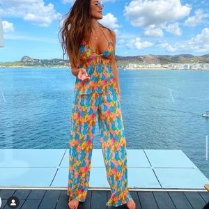 Zara Multicolored Floral Printed Pleated Pants Size L